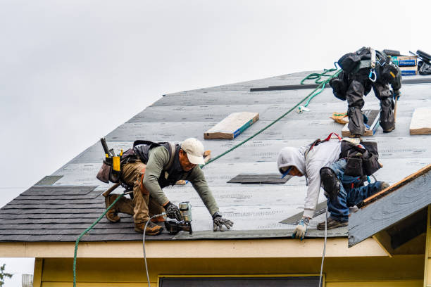 Professional Gutter Installation technician working in Moore, ID